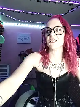 Purple2StayThnxx online show from October 2025 05:19:02 AM