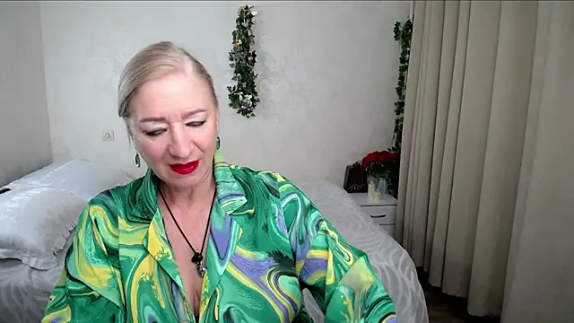 hunters woman online show from July 2026 03:13:02 AM