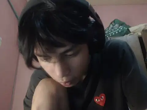 Snapshot of Kyoshi_19 chatting on June 2026 07:22:01 AM Kyoshi 19 online show from June 2026 07:22:01 AM