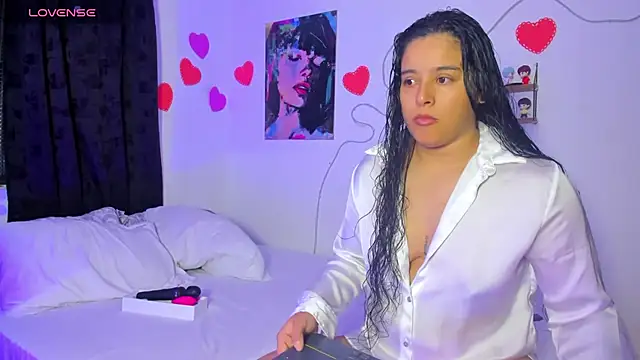 Snapshot of Dilan_and_Mia chatting on April 2026 10:45:01 PM Dilan and Mia online show from April 2026 10:45:01 PM