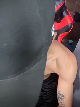 Osmarcito21 online show from November 2025 05:02:01 PM