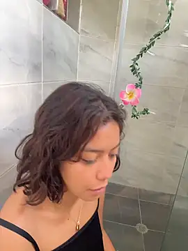 Snapshot of TamaraMera chatting on June 2026 04:30:01 PM TamaraMera online show from June 2026 04:30:01 PM