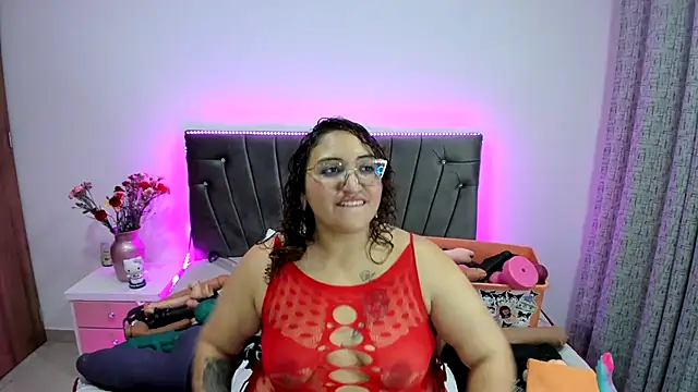 charlloteevans X online show from November 2025 06:19:02 PM