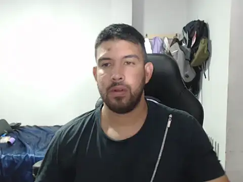 Snapshot of Axel11113 chatting on September 2025 02:45:01 AM Axel11113 online show from September 2025 02:45:01 AM