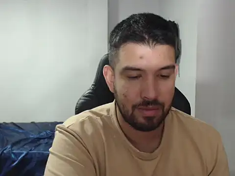 Snapshot of Axel11113 chatting on September 2025 07:10:02 AM Axel11113 online show from September 2025 07:10:02 AM