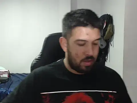 Snapshot of Axel11113 chatting on September 2025 03:11:01 AM Axel11113 online show from September 2025 03:11:01 AM