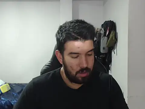 Snapshot of Axel11113 chatting on October 2025 02:34:01 AM Axel11113 online show from October 2025 02:34:01 AM