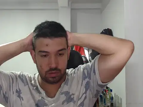 Snapshot of Axel11113 chatting on November 2025 03:17:01 AM Axel11113 online show from November 2025 03:17:01 AM