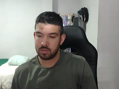 Snapshot of Axel11113 chatting on November 2025 02:34:01 AM Axel11113 online show from November 2025 02:34:01 AM