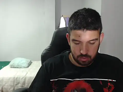 Snapshot of Axel11113 chatting on November 2025 02:39:01 AM Axel11113 online show from November 2025 02:39:01 AM