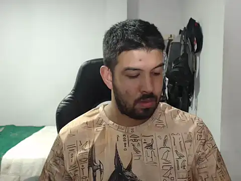 Snapshot of Axel11113 chatting on November 2025 03:17:01 AM Axel11113 online show from November 2025 03:17:01 AM