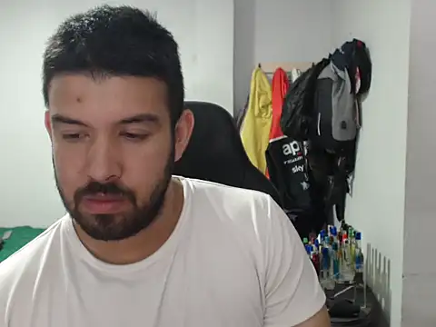 Snapshot of Axel11113 chatting on November 2025 02:23:01 AM Axel11113 online show from November 2025 02:23:01 AM