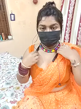 Snapshot of Naughty-Chaaya chatting on November 2025 01:45:01 PM Naughty-Chaaya online show from November 2025 01:45:01 PM