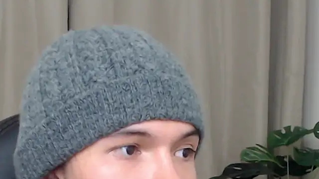 Xoxo Smiles online show from December 2025 07:21:01 PM