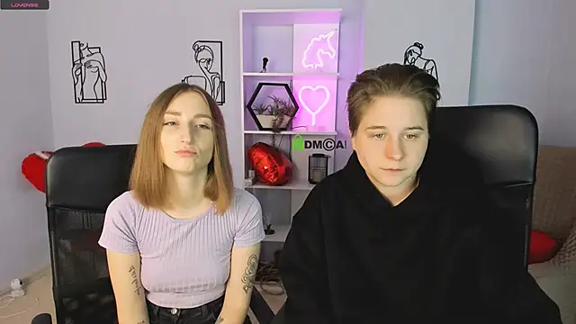 eva smiith  online show from September 2025 05:45:02 AM