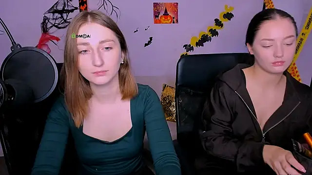 eva smiith  online show from October 2025 06:48:01 AM