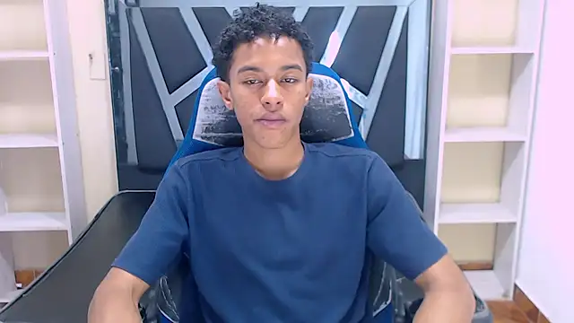 Snapshot of Rocco_Grey chatting on September 2025 07:39:02 PM Rocco Grey online show from September 2025 07:39:02 PM