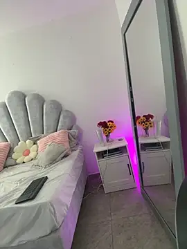 emma-conti2 online show from October 2025 02:07:01 PM