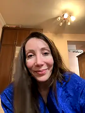 HellaryTourent online show from November 2025 03:01:02 PM