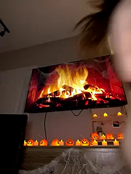 Bambi-Live online show from November 2025 07:05:02 PM