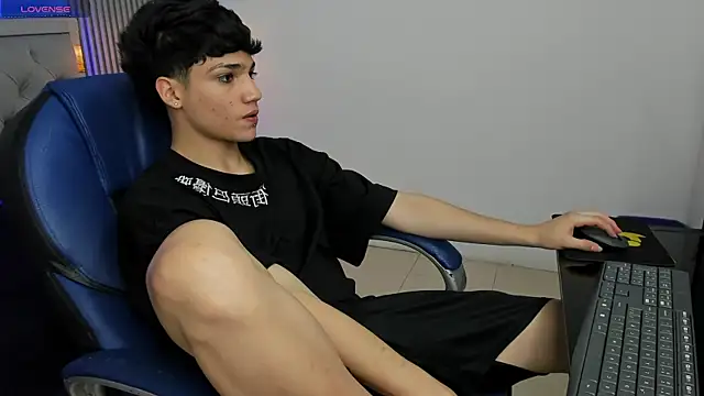 SamBlack  online show from May 2026 12:23:02 PM