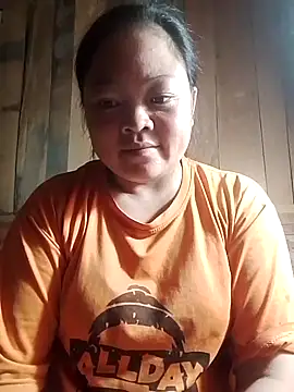 Snapshot of MaySweetb chatting on October 2025 06:34:02 AM MaySweetb online show from October 2025 06:34:02 AM