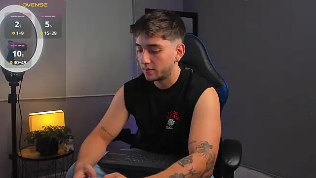 Snapshot of IamAngelCamilo chatting on November 2025 01:16:02 AM IamAngelCamilo online show from November 2025 01:16:02 AM