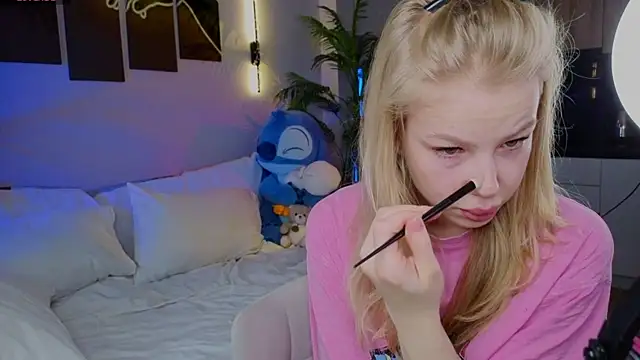 Snapshot of emilyshepar_d chatting on April 2026 02:14:02 AM emilyshepar d online show from April 2026 02:14:02 AM
