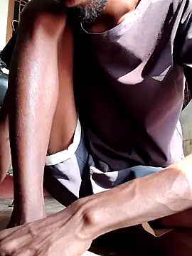 RAYI Queen 4 online show from December 2025 05:46:01 AM