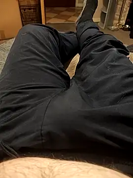 Snapshot of hubbyfun19 chatting on January 2026 06:22:01 PM hubbyfun19 online show from January 2026 06:22:01 PM