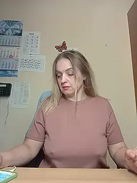 Snapshot of Ami_Foxy chatting on May 2026 05:38:02 AM Ami Foxy online show from May 2026 05:38:02 AM