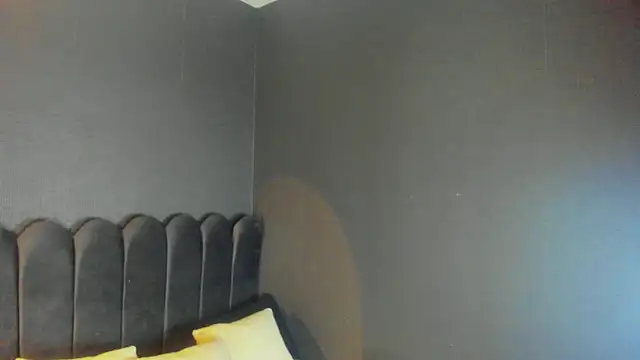 Gina 77 online show from October 2025 12:17:02 PM