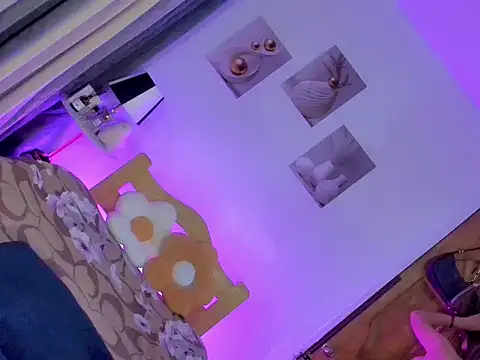 Spicyhugecock69 online show from July 2026 06:05:01 AM