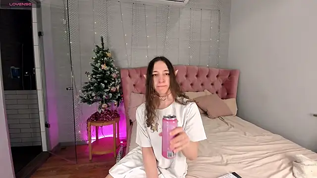 SilverMuse online show from January 2026 08:03:01 PM