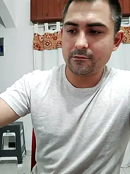 Snapshot of Bradd_32 chatting on March 2026 03:41:02 AM Bradd 32 online show from March 2026 03:41:02 AM