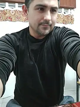 Bradd 32 online show from May 2026 04:07:02 AM