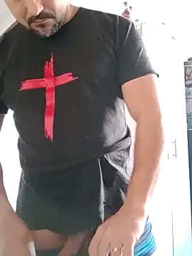 Bradd 32 online show from May 2026 06:48:01 PM