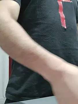 Snapshot of Bradd_32 chatting on June 2026 02:58:02 AM Bradd 32 online show from June 2026 02:58:02 AM