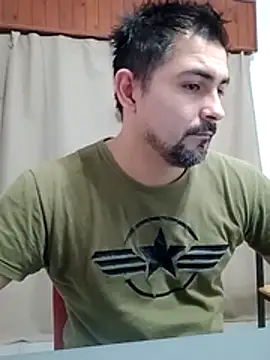 Snapshot of Bradd_32 chatting on July 2026 11:37:02 AM Bradd 32 online show from July 2026 11:37:02 AM