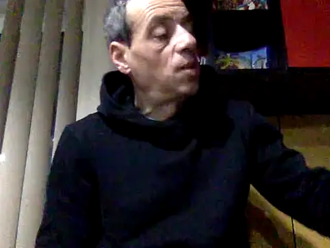 adiluci1 online show from February 2026 03:21:01 AM