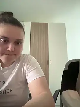 Snapshot of FemmeAffair chatting on February 2026 07:29:01 PM FemmeAffair online show from February 2026 07:29:01 PM