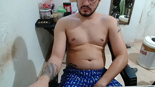 Leonino231 online show from October 2025 04:49:02 PM