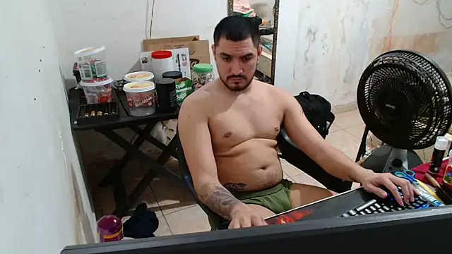 Leonino231 online show from November 2025 07:34:01 PM