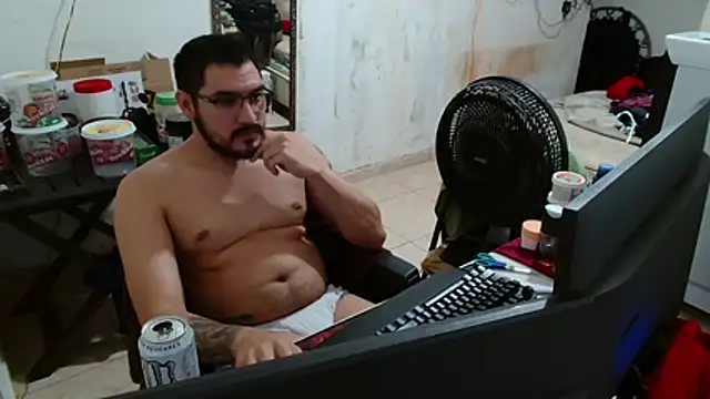 Leonino231 online show from December 2025 11:13:01 PM