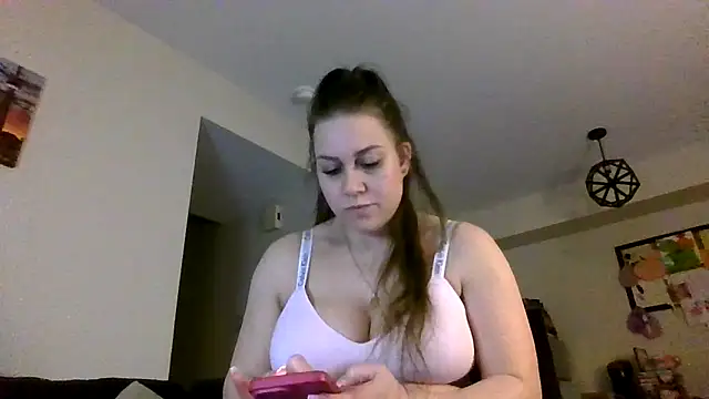 Snapshot of thedevinemama chatting on March 2026 04:25:02 AM thedevinemama online show from March 2026 04:25:02 AM