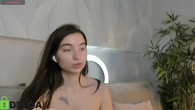 Adelina Bliss online show from June 2026 10:17:02 AM