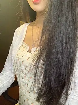 Nhinhi18 online show from April 2026 02:58:01 PM