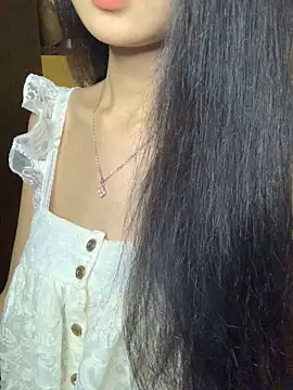 Snapshot of Nhinhi18 chatting on June 2026 03:01:02 PM Nhinhi18 online show from June 2026 03:01:02 PM