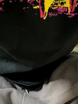 C-4bomb online show from December 2025 12:03:02 PM