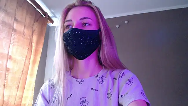 Iris lave online show from September 2025 01:37:02 PM